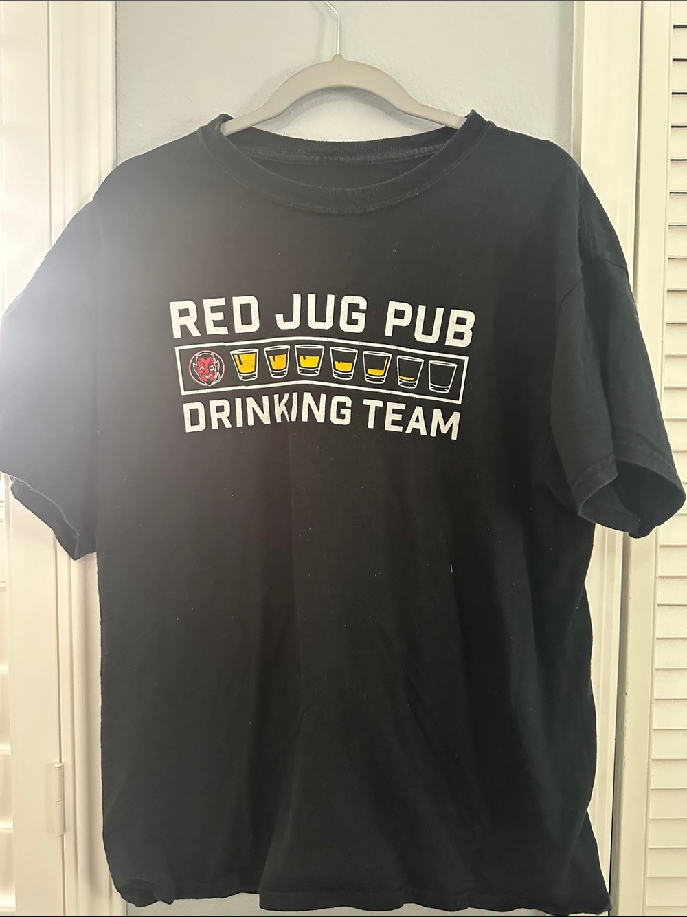 Red Jug Pub Drinking Team Black Graphic Tee
